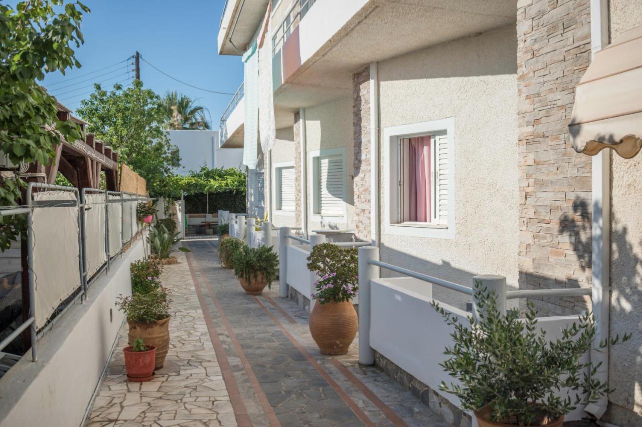 Stefanie Studios Agia Marina Buitenkant foto