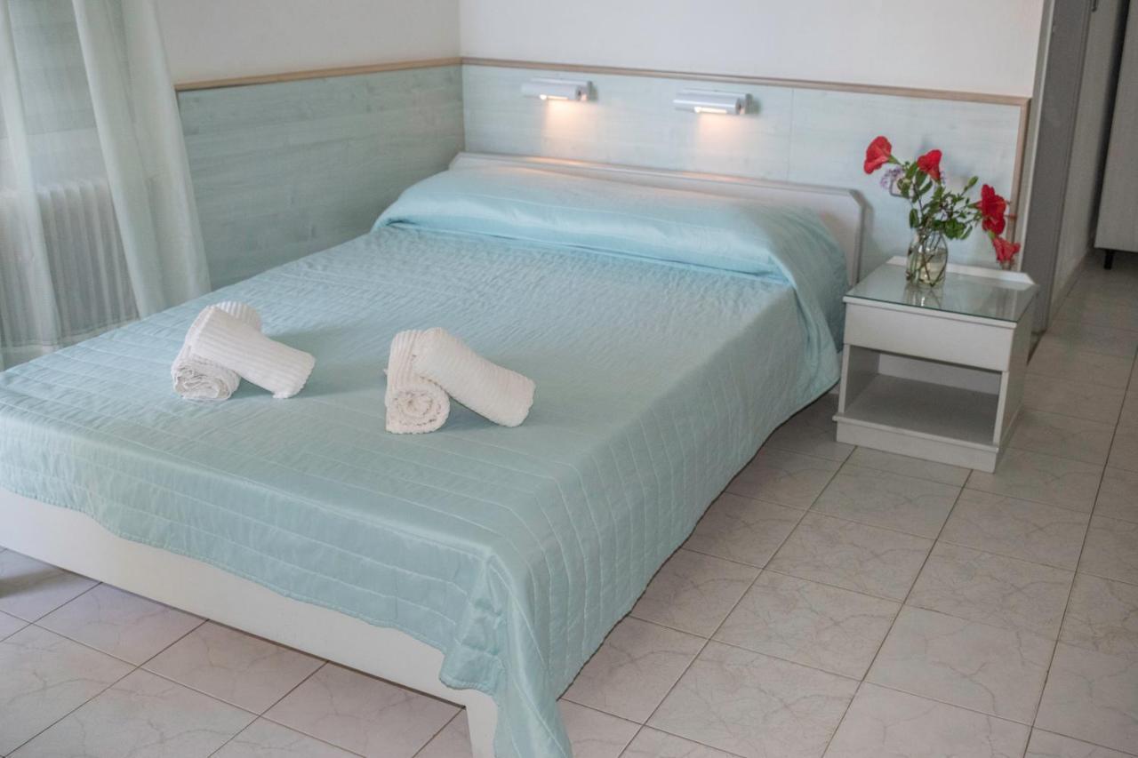 Stefanie Studios Agia Marina Buitenkant foto